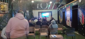 إقبال المشجعين على مراكز شباب القليوبية لمشاهدة مباراة المنتخب الوطني