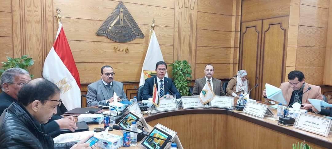 رئيس جامعة بنها يوجه بتكثيف أعمال الصيانة خلال فترة إجازة نصف العام وسرعة إعلان النتائج