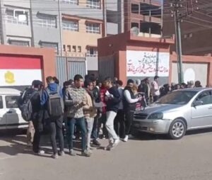 طلاب الإعدادية بالقليوبية يعبرون عن سعادتهم لسهولة امتحان اللغة الإنجليزية (صور)