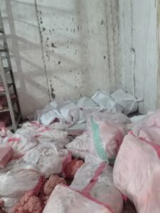 ضبط 3 طن مفروم دواجن غير صالح للاستخدام الادمي بالخانكة