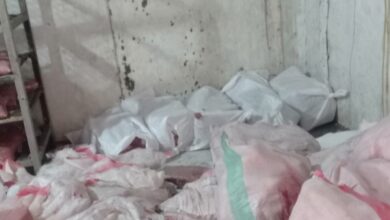 ضبط 3 طن مفروم دواجن غير صالح للاستخدام الادمي بالخانكة