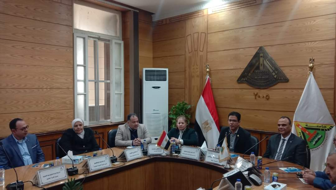 رئيس جامعة بنها يؤكد على الترشيد والإستدامة في الإنفاق داخل الجامعة