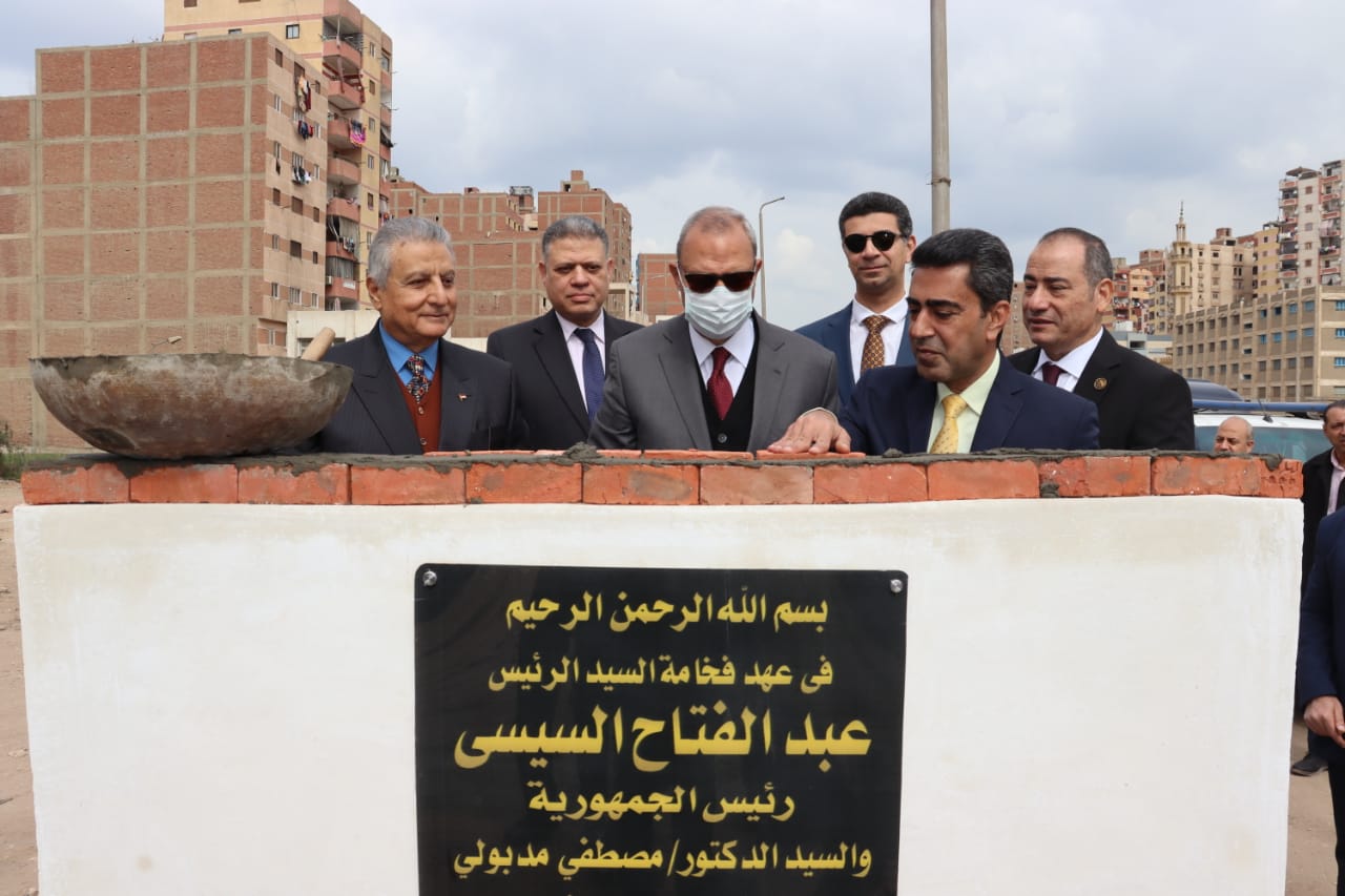 محافظ القليوبية يضع حجر أساس إنشاء مجمع خدمي بميت نما بمدينة شبرا الخيمة محافظ القليوبية يضع حجر أساس إنشاء مجمع خدمي بميت نما بمدينة شبرا الخيمة