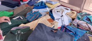 رئيس جامعة بنها يفتتح المعرض الخيري للملابس لطلاب كلية التربية النوعية (صور)