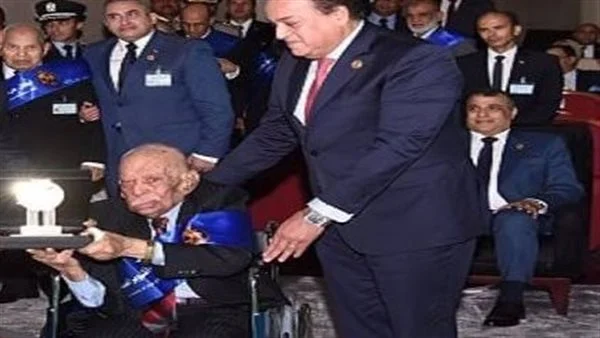 وفاة والد وزير الصحة .. تعرف على موعد الجنازة والعزاء