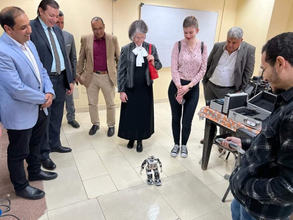 جامعة بنها تستقبل وفد جامعة بانونيا بدولة المجر