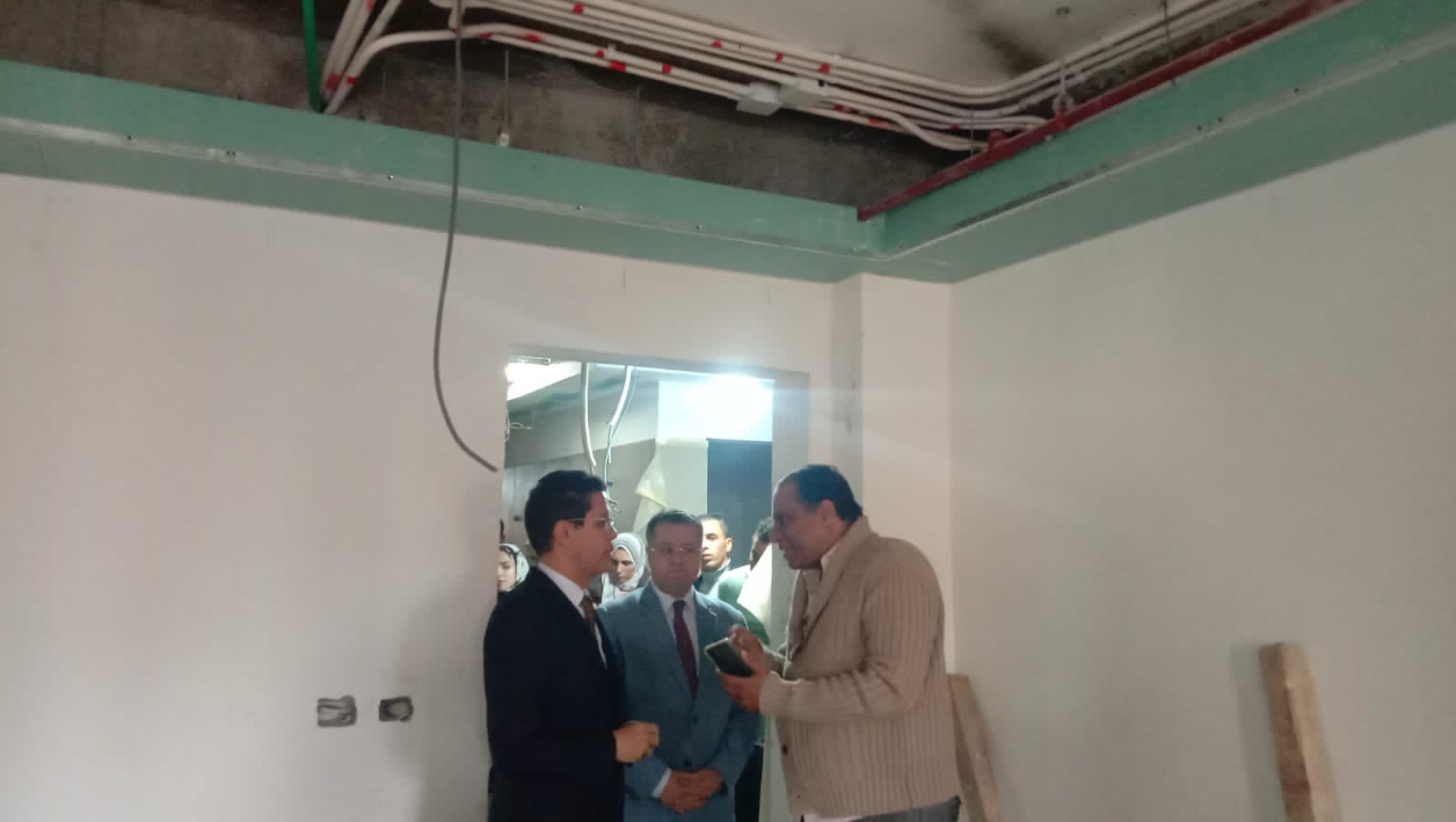 رئيس جامعة بنها يتفقد أعمال تطوير قسم الجراحة بالمستشفيات الجامعية رئيس جامعة بنها يتفقد أعمال تطوير قسم الجراحة بالمستشفيات الجامعية