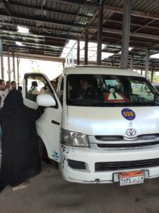 عقب رفع أسعار تسعيرة الركوب .. انتظام العمل في مواقف السيارات بالقليوبية (صور)