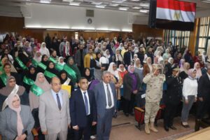 محافظ القليوبية يشهد إحتفالية المحافظة بعيد الأم ويكرم عدد من الأمهات المثاليات بالمحافظة