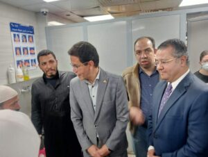 رئيس جامعة بنها يتفقد الخدمة الطبية بالمستشفى الجامعي (صور)