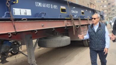 السور اتدمر .. اصطدام "تريلا" بالسور الحديدي لنفق الحدادين بالقليوبية (صور)