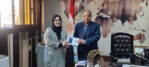 مصطفي فرج يكرم وكلاء مجمع مدارس الشبان العالمية ببنها