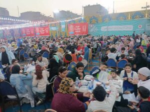 بحضور 2000 شخص .. حياة كريمة تنظم أكبر إفطار جماعي جمع المسلمين والمسيحيين ببهتيم