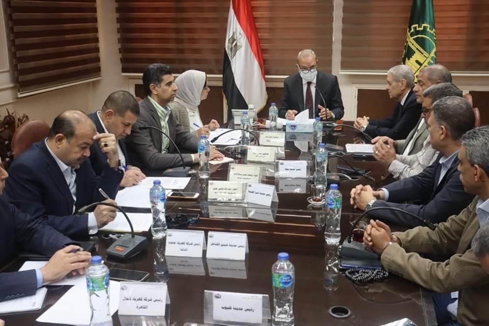 محافظ القليوبية يناقش آليه تنفيذ قرار رئيس مجلس الوزراء بشأن تحديد "رسوم النظافة" محافظ القليوبية يناقش آليه تنفيذ قرار رئيس مجلس الوزراء بشأن تحديد "رسوم النظافة"