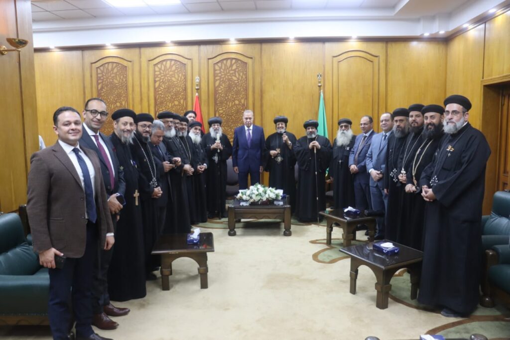 محافظ القليوبية يستقبل وفد كنسي للتهنئة بعيد الفطر المبارك محافظ القليوبية يستقبل وفد كنسي للتهنئة بعيد الفطر المبارك