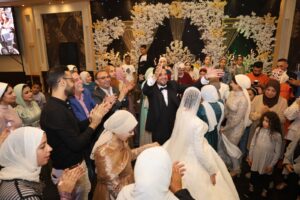 مبروك للصحفي محمود عواد الزفاف السعيد