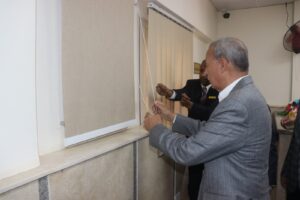 محافظ القليوبية يفتتح مركز تراخيص المحال بحي شرق شبرا الخيمة (صور)