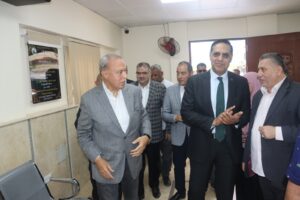 محافظ القليوبية يفتتح مركز تراخيص المحال بحي شرق شبرا الخيمة (صور)