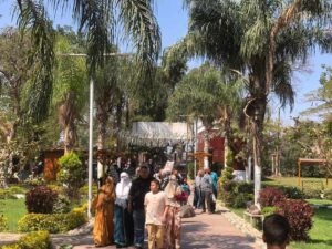 إقبال المواطنين على حدائق القناطر في ثاني أيام العيد