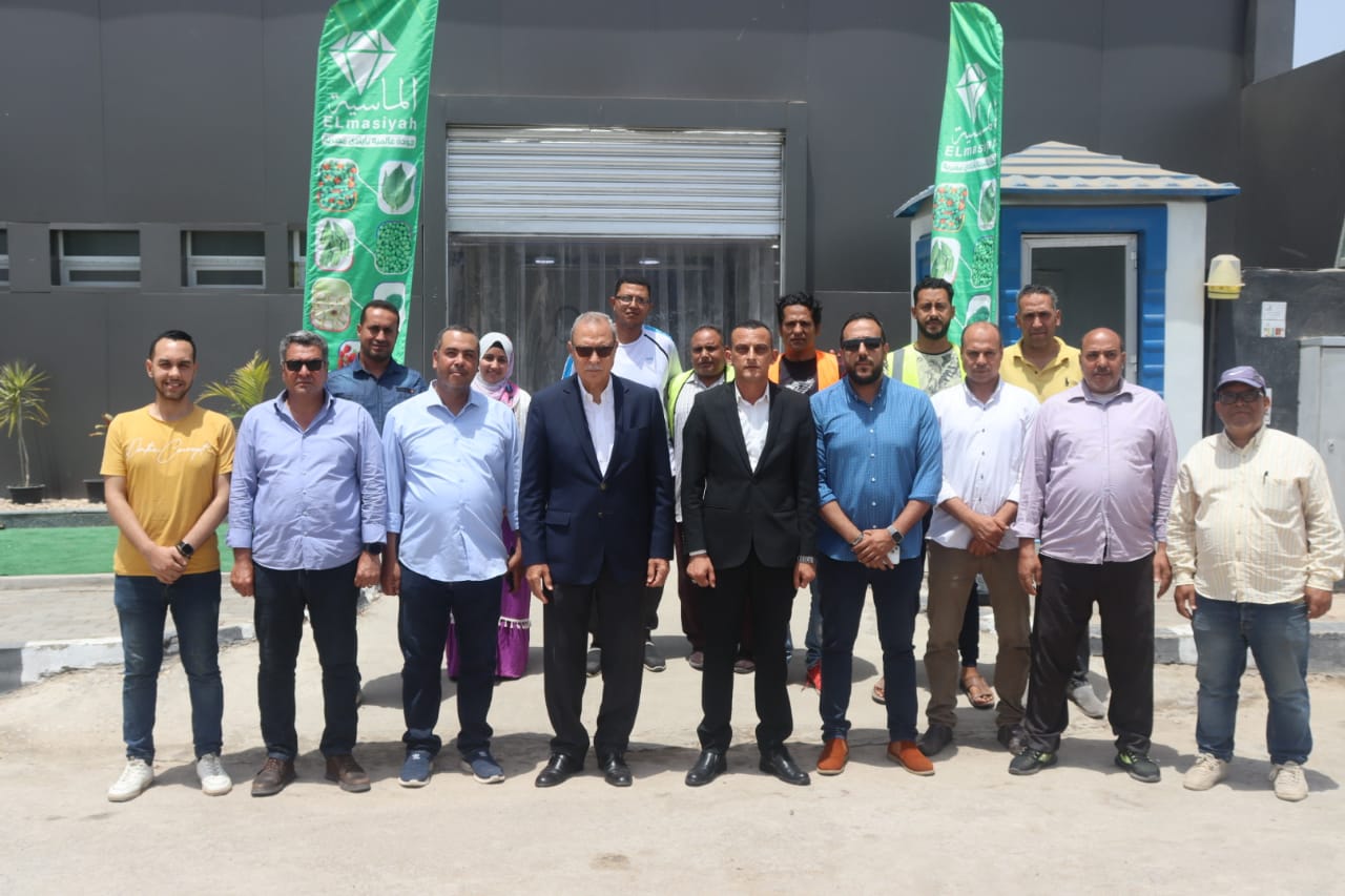 لدعم التصنيع المحلي .. محافظ القليوبية يتفقد مصانع غذائية بالمنطقة الاستثمارية ببنها لدعم التصنيع المحلي .. محافظ القليوبية يتفقد مصانع غذائية بالمنطقة الاستثمارية ببنها