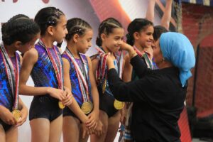 فرشات جمباز الشبان علي منصات التتويج