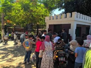 توافد المواطنين على حدائق القناطر للاحتفال بعيد الأضحى (صور)