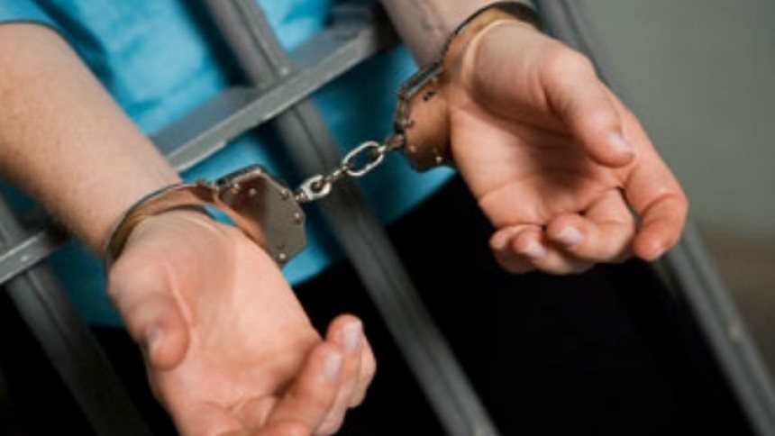 باعوها لعامل خردة .. القبض على 4 طلاب لسرقتهم أوراق مدرسة بالقليوبية