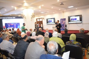 رئيس جامعة بنها يفتتح المؤتمر العلمي السنوي لأمراض الباطنة ببنها (صور)