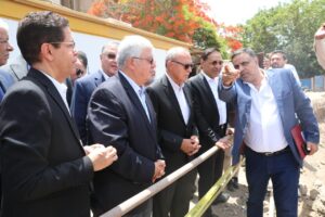 وزير التعليم العالي يزور أرض مستشفى بنها الجامعي الجديد (صور)