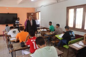 محافظ القليوبية يتفقد لجان امتحانات اليوم الأول للثانوية العامة (صور)