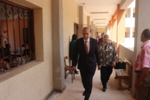 محافظ القليوبية يتفقد لجان امتحانات اليوم الأول للثانوية العامة (صور)