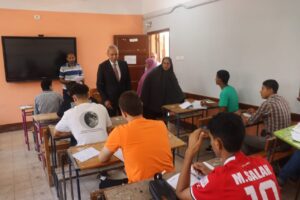 محافظ القليوبية يتفقد لجان امتحانات اليوم الأول للثانوية العامة (صور)