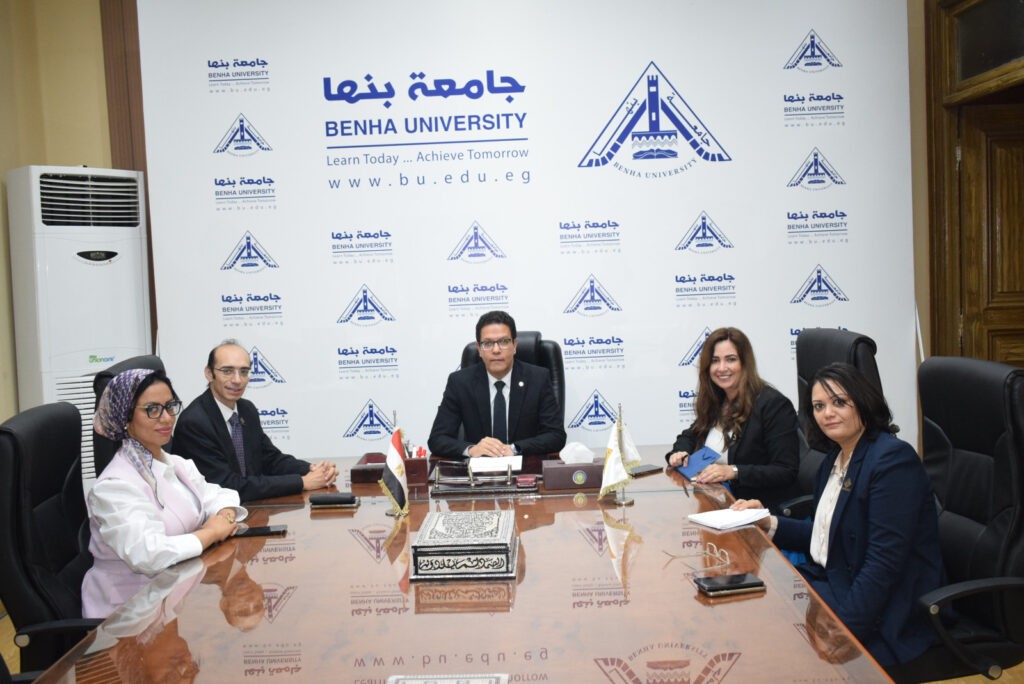 لبحث سبل التعاون .. رئيس جامعة بنها يستقبل وفدًا من تنسيقية شباب الأحزاب لبحث سبل التعاون .. رئيس جامعة بنها يستقبل وفدًا من تنسيقية شباب الأحزاب