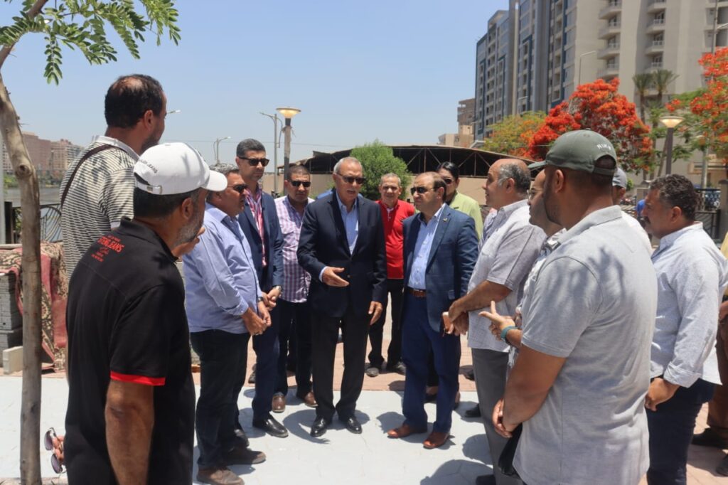 بعد الانتهاء من تطويره .. محافظ القليوبية ورئيس جهاز تطوير القاهرة الفاطمية يتفقدان ممشى النيل بمدينة بنها