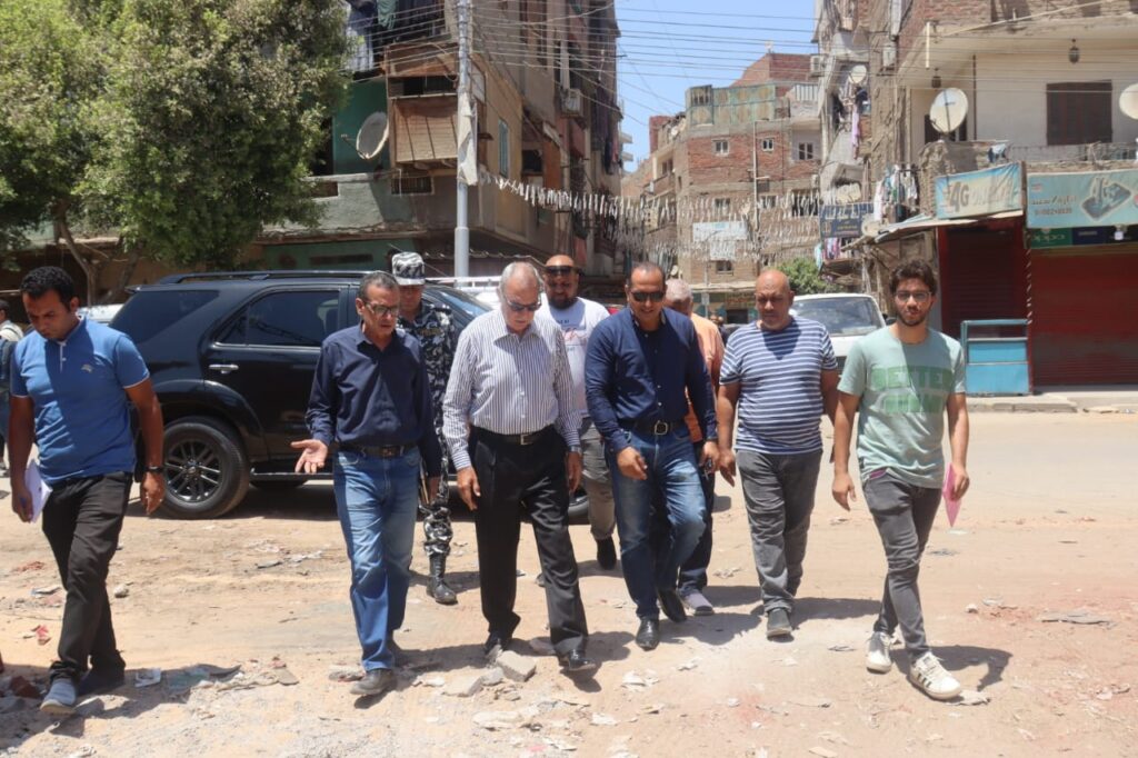 محافظ القليوبية: إنشاء 147 باكية لنقل جميع الباعة الجائلين بالقناطر الخيرية محافظ القليوبية: إنشاء 147 باكية لنقل جميع الباعة الجائلين بالقناطر الخيرية