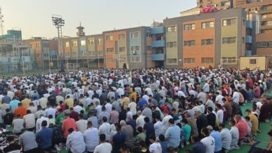 العيد أحلي مع الشبان،  هنا صلاة العيد كاملة العدد