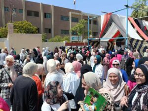 سعادة بين طلاب الثانوية العامة بالقليوبية بعد أداء امتحان اللغة الأجنبية الثانية (صور)