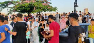 مواطني القليوبية يحتفلون بالعيد على كورنيش النيل ببنها (صور)