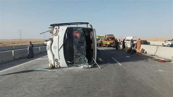 مصرع شخص وإصابة 9 أخرين في انقلاب سيارة ميكروباص بالطريق الزراعي بالقليوبية مصرع شخص وإصابة 9 أخرين في انقلاب سيارة ميكروباص بالطريق الزراعي بالقليوبية