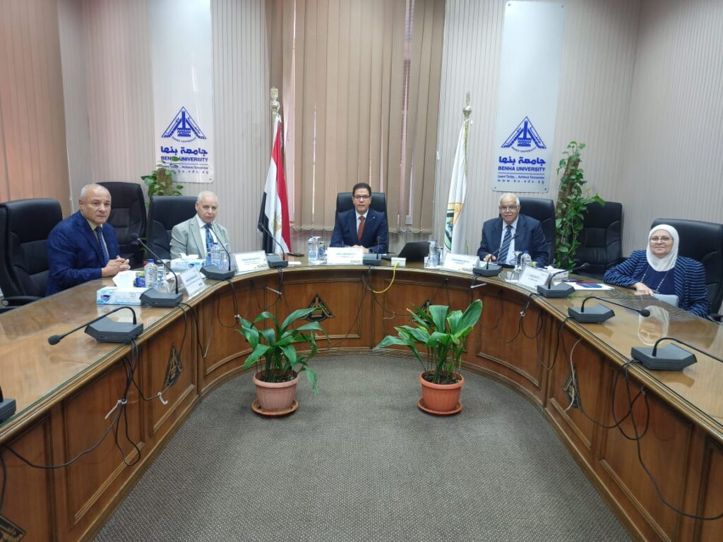 رئيس جامعة بنها يترأس لجنة اختيار عميد كلية الحاسبات والذكاء الاصطناعي