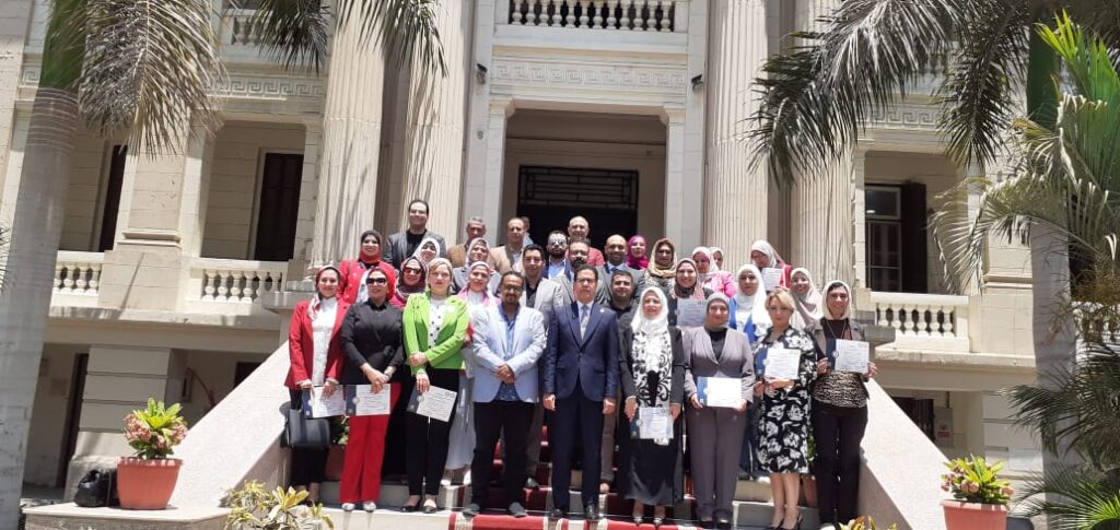 رئيس جامعة بنها: حريصون علي تطوير منظومة الموارد البشرية وتقديم برامج تدريبية متميزة