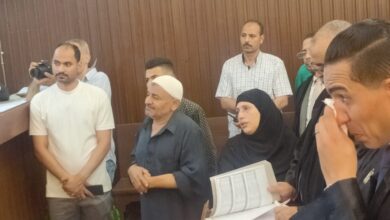 عايزهم يتشرحوا زي ابني.. بكاء وانهيار والد طفل شبرا أمام المحكمة ورد حازم من القاضي عايزهم يتشرحوا زي ابني.. بكاء وانهيار والد طفل شبرا أمام المحكمة ورد حازم من القاضي