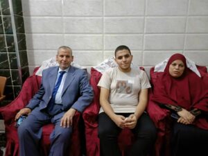 الخامس مكرر على الثانوية الأزهرية: عائلتي أزهرية محبة للقرآن وسأدخل كلية الطب (صور)