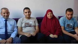 الخامس مكرر على الثانوية الأزهرية: عائلتي أزهرية محبة للقرآن وسأدخل كلية الطب (صور)