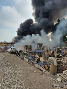 نشوب حريق بمخزن للكاوتش بميت حلفا بقليوب