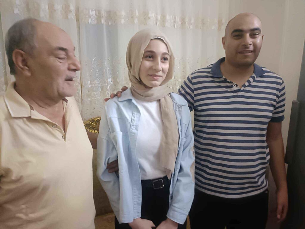 بعد تعديل النتيجة .. بنت بنها تحصل على المركز الأول في ترتيب أوائل الثانوية العامة بعد تعديل النتيجة .. بنت بنها تحصل على المركز الأول في ترتيب أوائل الثانوية العامة