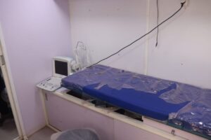 محافظ القليوبيه يتفقد العيادة المتنقلة لتقديم الكشف والعلاج للمواطنين بأسعار رمزية