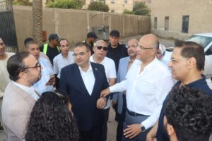 محافظ القليوبية يشدد على تطوير الخدمات الصحية بمركز مسطرد - صور