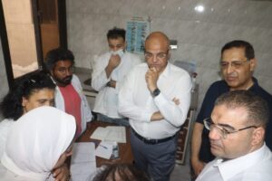 محافظ القليوبية يشدد على تطوير الخدمات الصحية بمركز مسطرد - صور