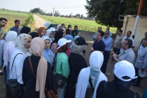 رئيس جامعة بنها يتفقد الموسم الصيفي للمزارع بكلية الزراعة